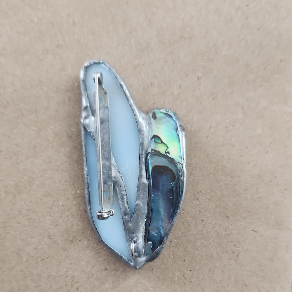 Elegant Silver and Abalone Women's Pendant - Picture 2 of 4